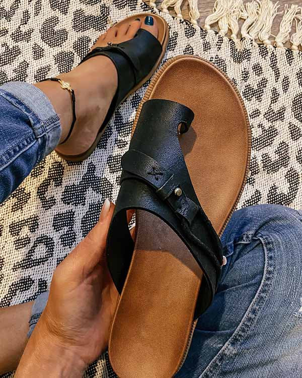 Boho Aesthetic: Vintage Khaki Comfy Toe-Loop Flat Sandals
