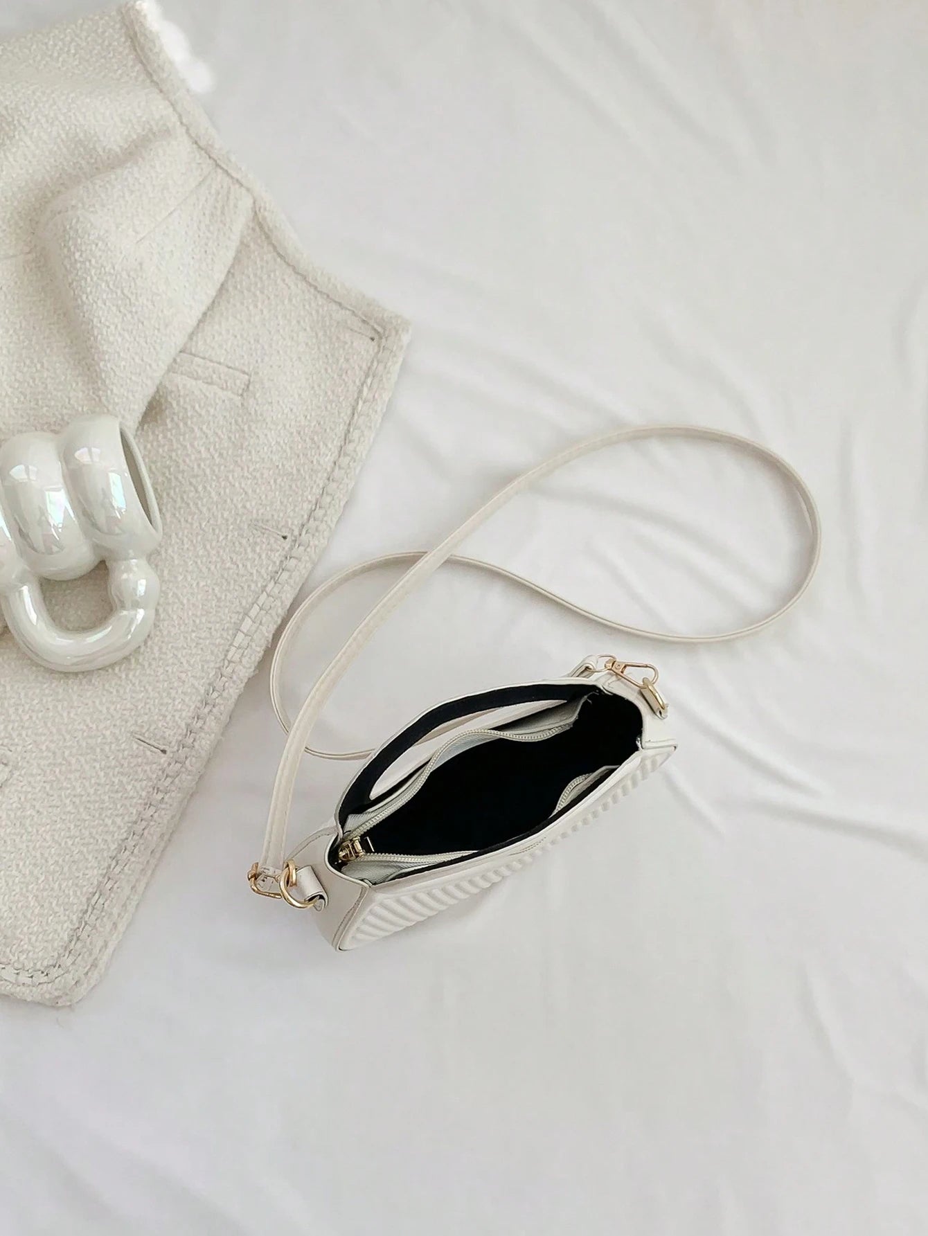 Circular Polyester Shoulder Bag Round Hard Body Chic