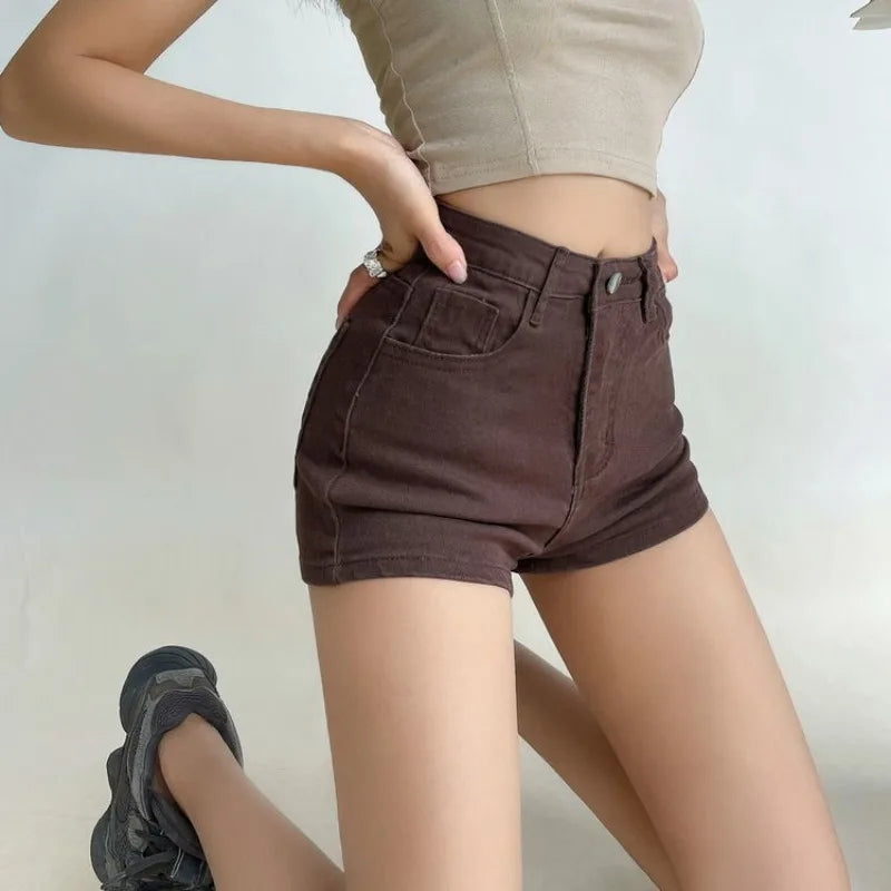 High-Waisted Skinny Denim Shorts Women – Chic Summer Streetwear Outfit