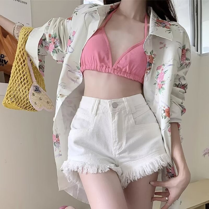 High-Waist Frayed Denim Shorts Women – Edgy Summer Streetwear Outfit