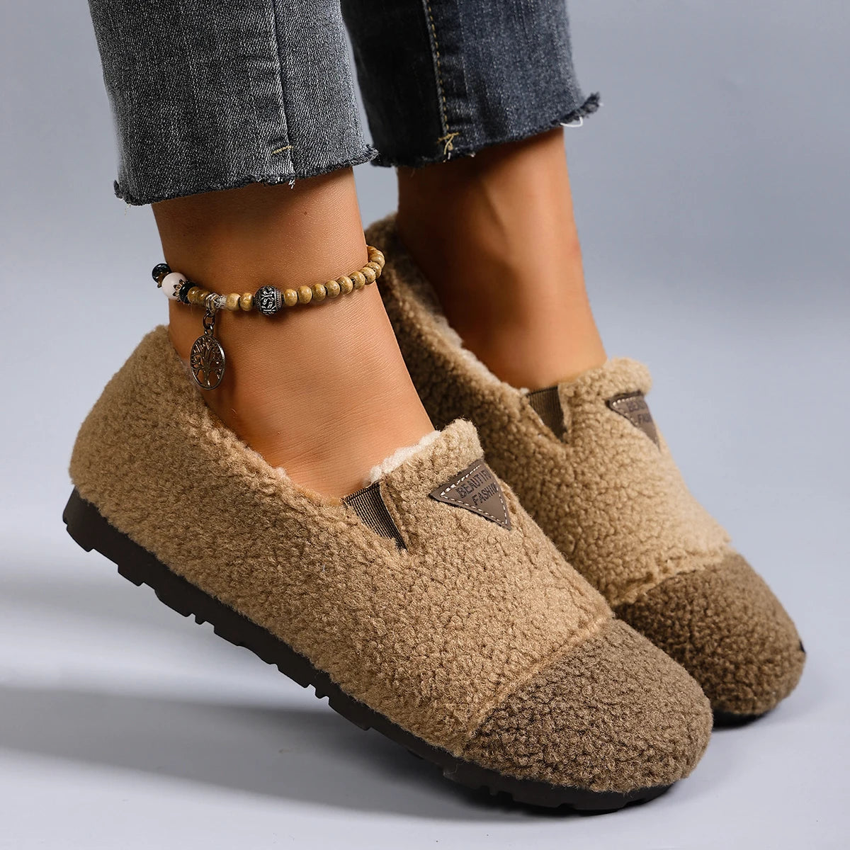 Women’s Warm Slip-On Winter Sneakers – Breathable Cotton Casual Ankle Boots with Anti-Slip Sole