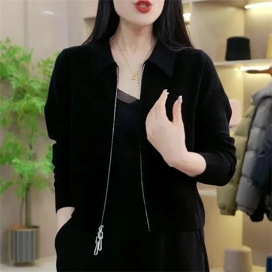 The Seasonal Staple: Your Go-To Spring/Autumn Cardigan