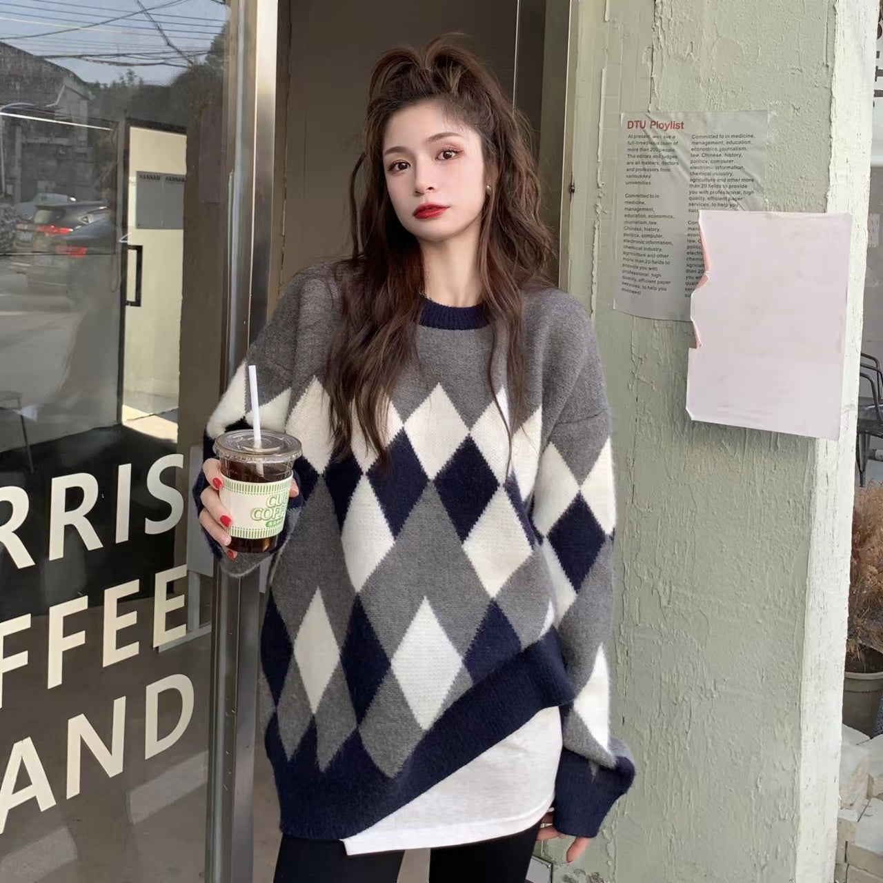 Geometric Pattern Pullover Sweater – Effortless Comfort Meets Classic Style