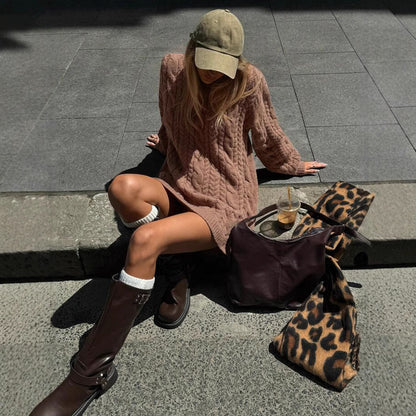 Women’s Round Neck Pullover Sweater – Elegant Loose Fit Commuter Style