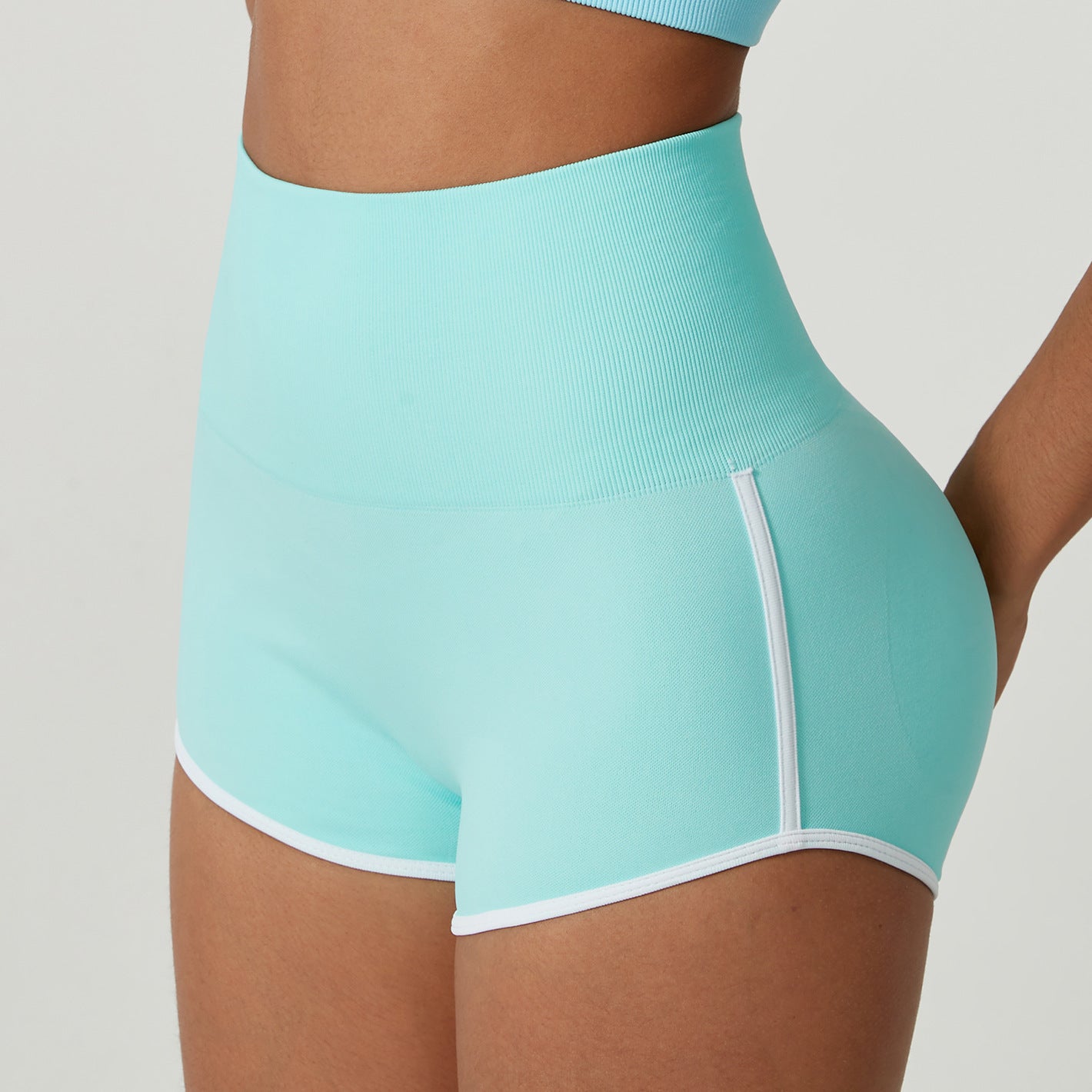 Contrast Color Peach Hip Hot Pants Women – Stylish Activewear Shorts