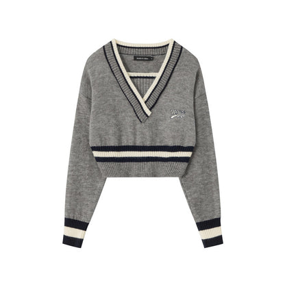 Two-Tone V-Neck Sweater for Women – Cute Oversized Pullover with Embroidery