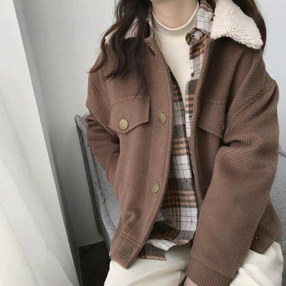 Short Woolen Coat with Lamb Fur Collar – Coats Outfits Women & Cozy Winter Chic