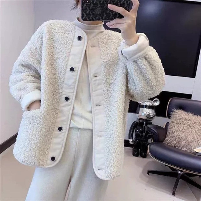 Short Lamb Hair Fur Coat – Coats Outfits Women & Cozy Winter Elegance