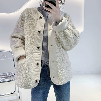 Short Lamb Hair Fur Coat – Coats Outfits Women & Cozy Winter Elegance