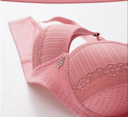 Green Lace Bra – Floral Elegance & Natural Shaping