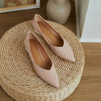 Elegant Pearl Low Heel Pointed Flat Shoes