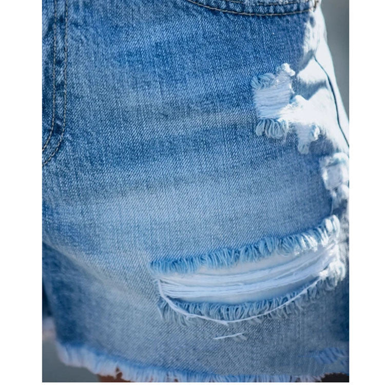 Ripped Denim Shorts Women – Frayed Hem Street Style & Summer Outfit