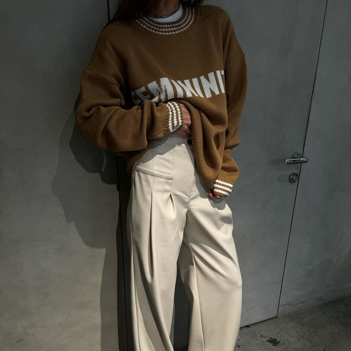 Knitted Round Neck Pullover Sweater for Women – Cozy & Chic