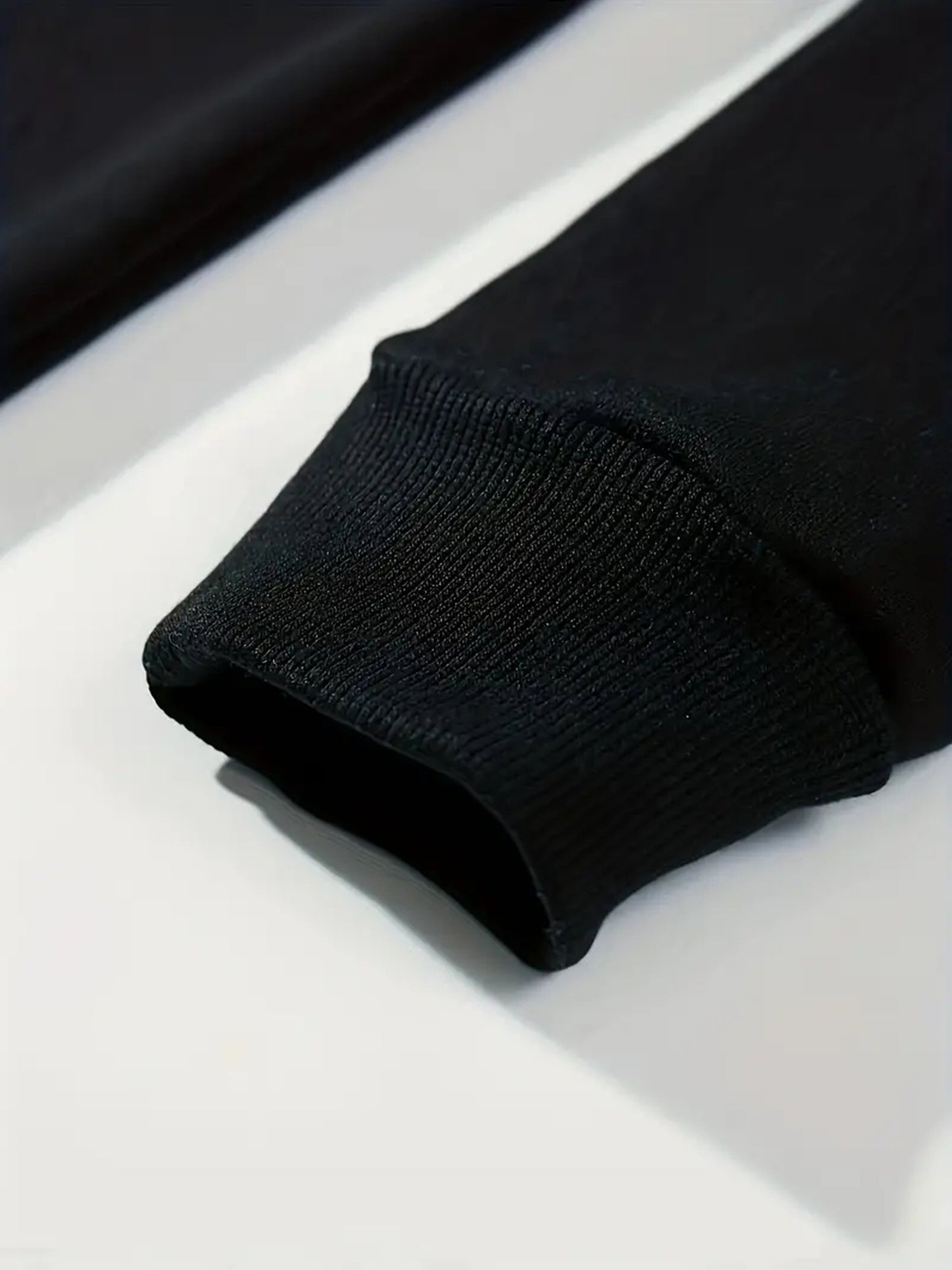 Men’s Misfits Print Hoodie – Funny Retro Streetwear Pullover for Autumn & Winter