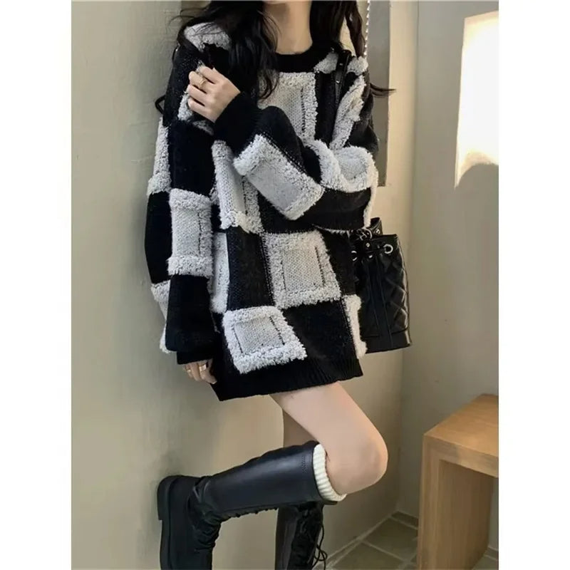 Checkered Sweater for Women – Thickened Inner Layer, Korean Lazy Style High-End Design for Autumn & Winter