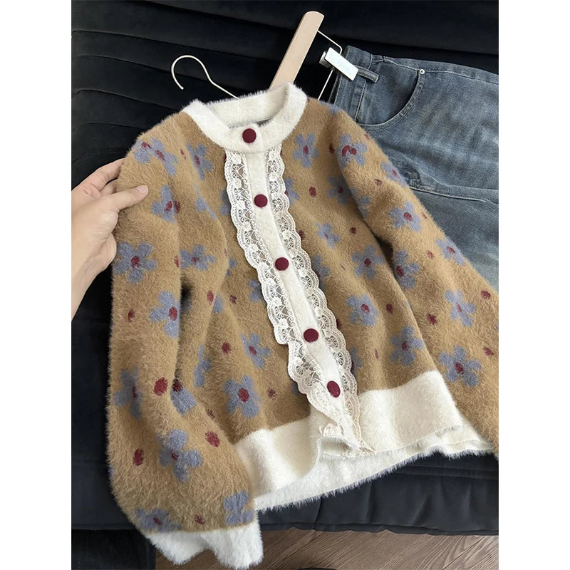 Retro Charm: The Signature Heritage Knitted Cardigan