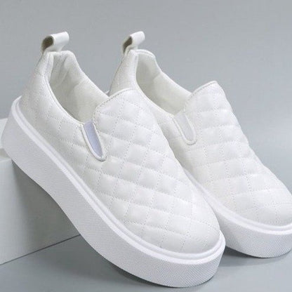 Plaid Platform Flats for Women | Trendy Round-Toe Low-Heel Shoes