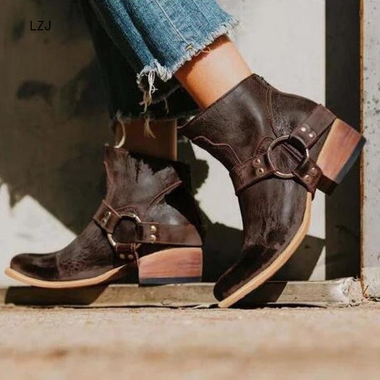 Fashion-Forward Low-Cut Martin Boots for Women | Street Style Boots Outfit