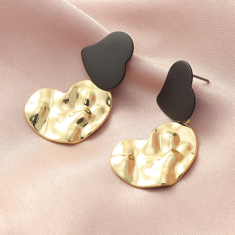 Earrings Irregular Heart-Shaped Metal Design Elegant Jewelry Trend 2025