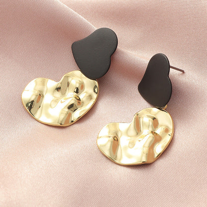 Earrings Irregular Heart-Shaped Metal Design Elegant Jewelry Trend 2025