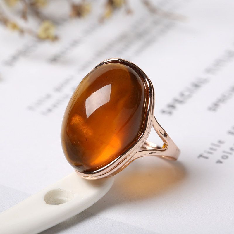 Fashion Beeswax Amber Ring – Unisex Natural Jewelry, Vintage Amber Statement Ring