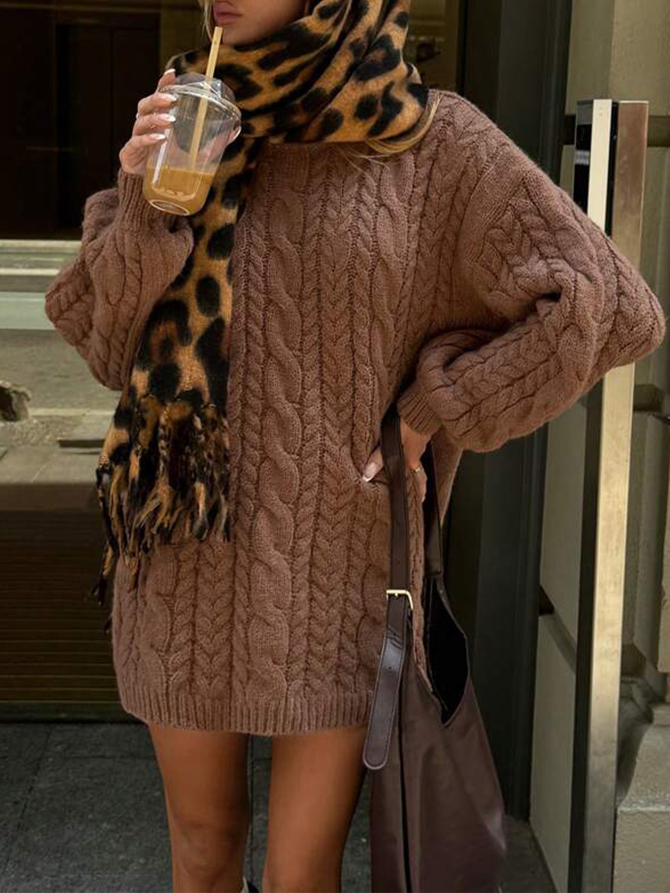 Women’s Round Neck Pullover Sweater – Elegant Loose Fit Commuter Style