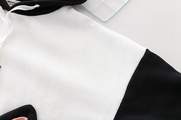 Black and White Cat Embroidery Sweater – Playful & Cozy Design