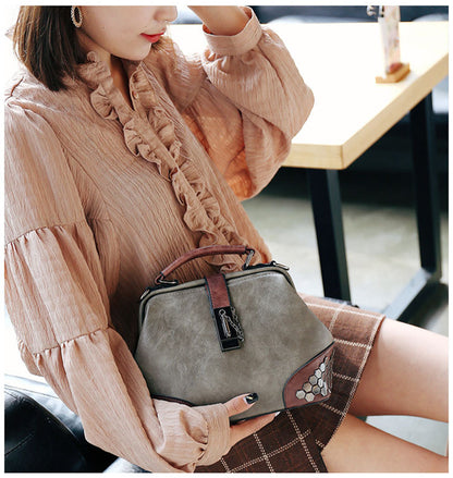 Fashion-Forward PU Leather Shoulder Bag Chic Practical