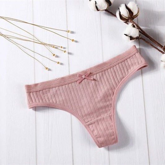 Fashion Sexy Cotton Panties – Low-Waist Briefs with Breathable Comfort & Feminine Intimates Style