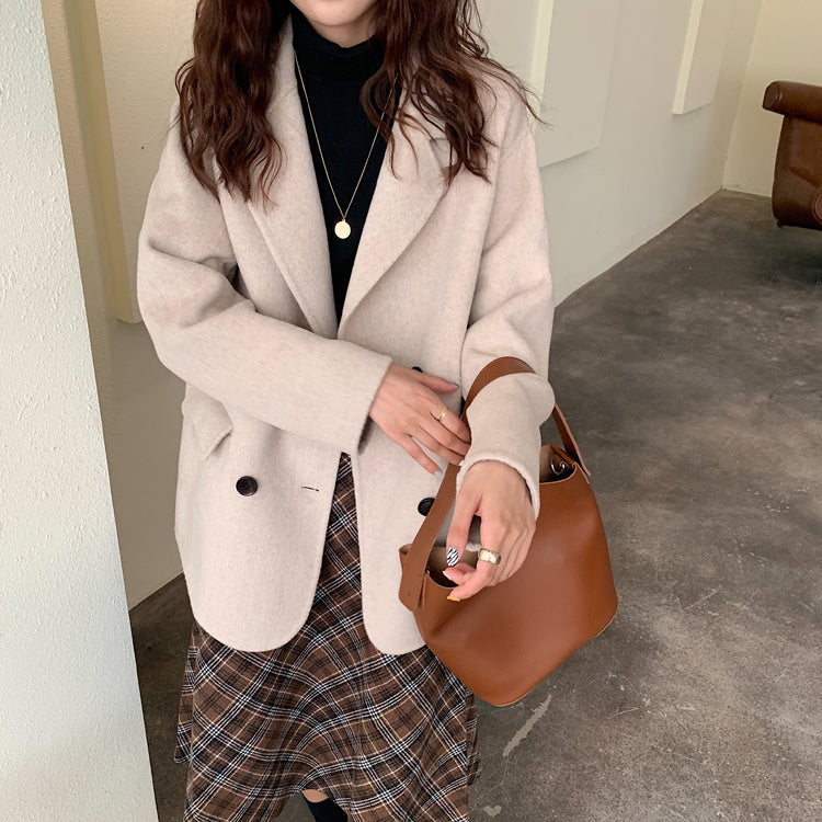 Short Double-Sided Cashmere Coat – Coats Outfits Women & Elegant Winter Layering