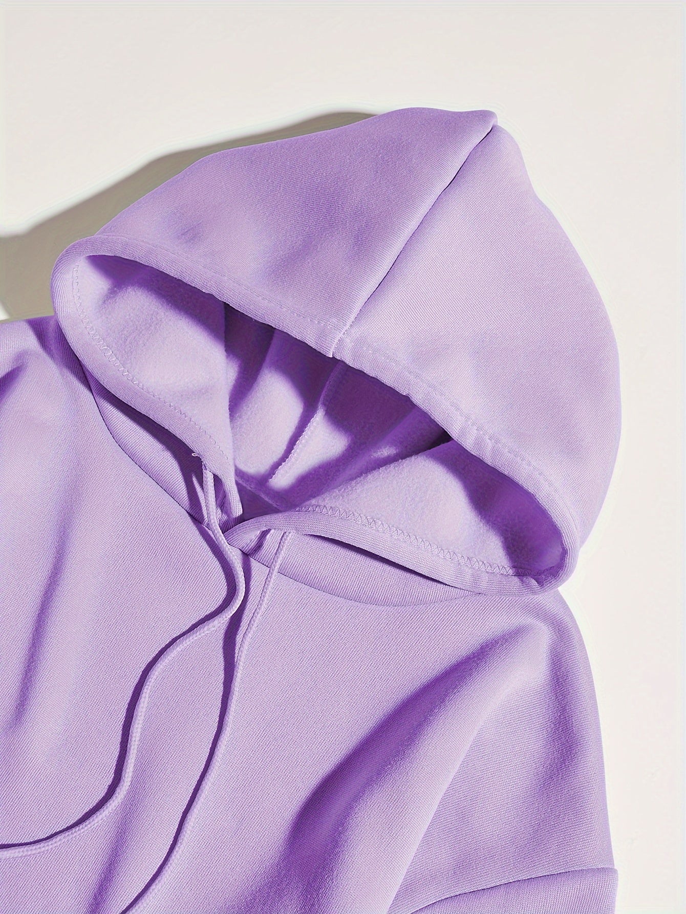 Letter Print Women’s Hoodie – Casual Pullover Sweatshirt with Kangaroo Pocket for All Seasons