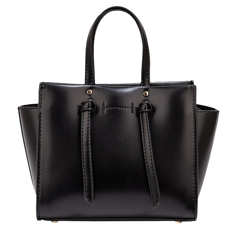 Wings Style Large Capacity Shoulder Bag Vertical Square 2025 Trend