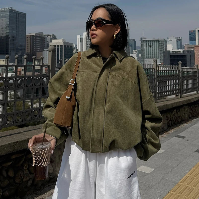 Women’s Loose-Fit Bomber Jacket – Minimalist Streetwear Style