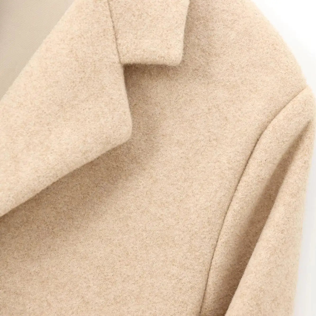 Mid-Length Street Style Coat for Women – 2026 Autumn French-Inspired Tailored Outerwear