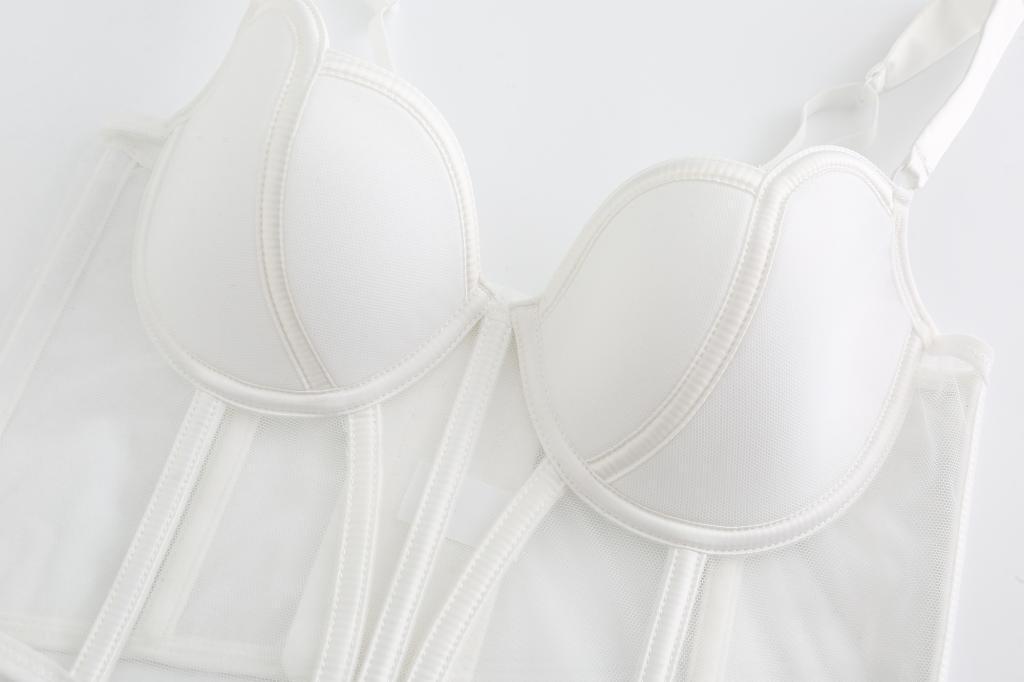 Fishbone Bra Mesh Vest – Breathable Support & Trendy Design