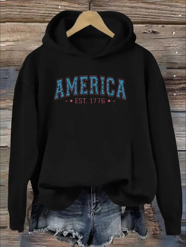 Patriotic & Cozy Fall/Winter Women's American Flag Print Hoodie