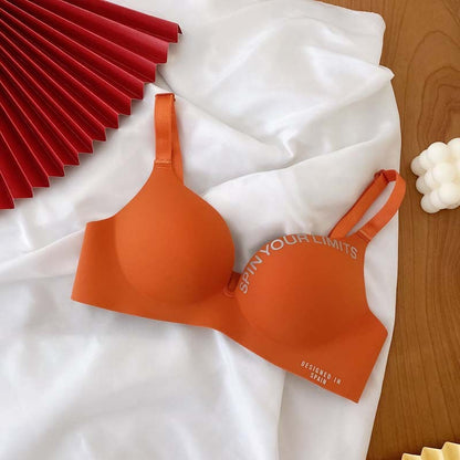 British Letters Wireless Bra – Seamless Comfort & Natural Shaping