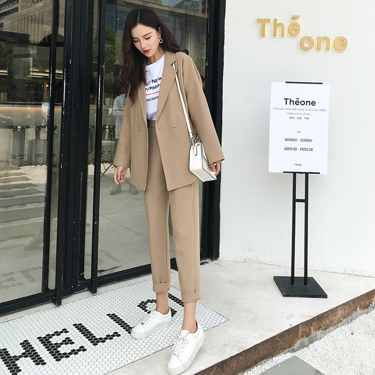 Minimalist Camel Two-Piece Suit – Blazer Outfits for Women & Chic Everyday Style