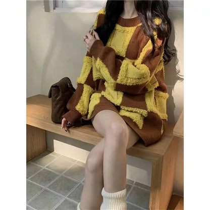 Checkered Sweater for Women – Thickened Inner Layer, Korean Lazy Style High-End Design for Autumn & Winter