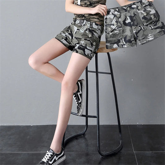 Women's Summer Camouflage Shorts Boho Chic Military Style, Plus Size Cotton Mini Jogging Shorts with Zipper Pockets