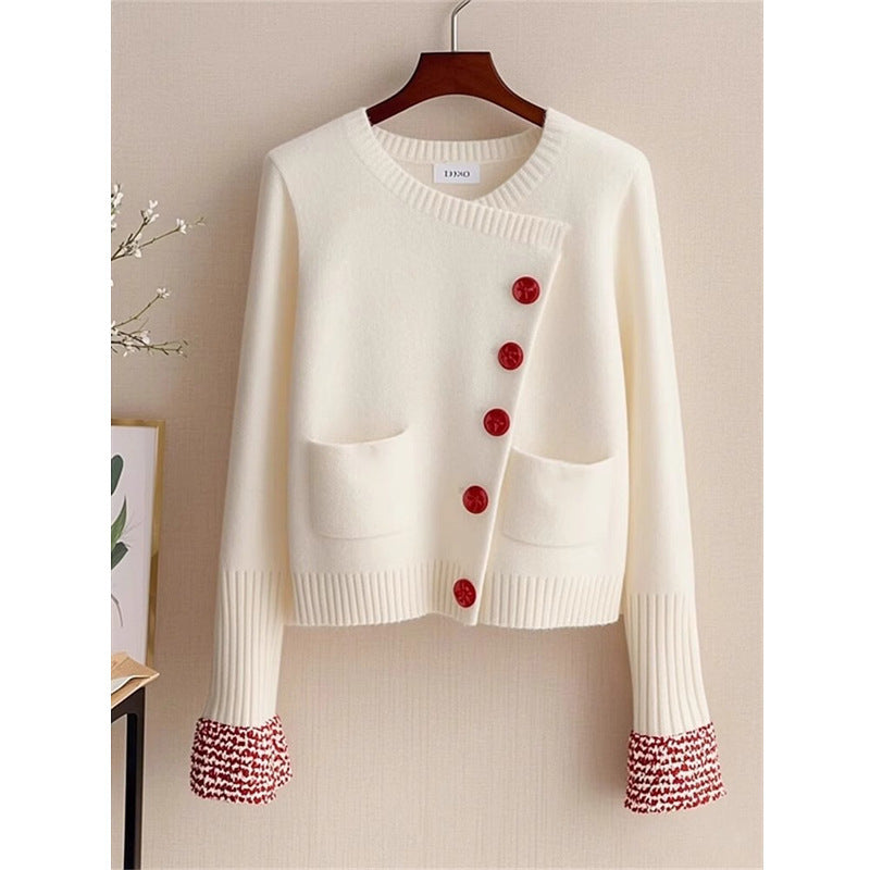 White Knitted Cardigan Sweater for Women – Loose Pullover with Crocheted Flowers, Cozy Fall & Winter Outfit