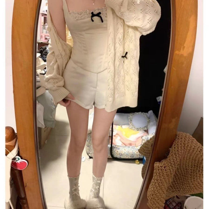 Loose Tup Cardigan Coat for Women – Apricot Buttoned Sweater, Chic Urban & Autumn Outfit