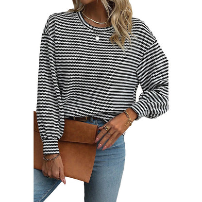 Casual Loose Knitted Pullover – Striped or Plaid Perfection