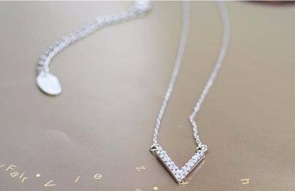 925 Sterling Silver Letter Shiny Zircon Necklace
