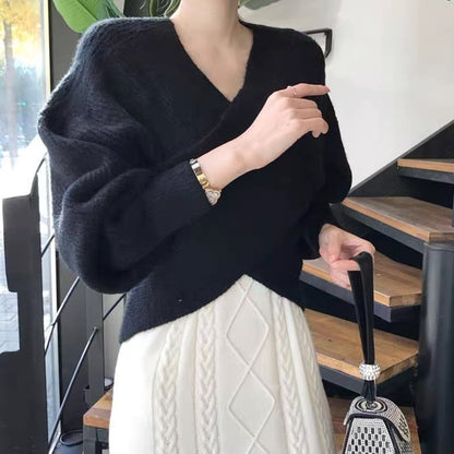 Batwing Sleeve Loose V-Neck Sweaters for Women – Cozy Pullover, Elegant Autumn & Winter Outfit