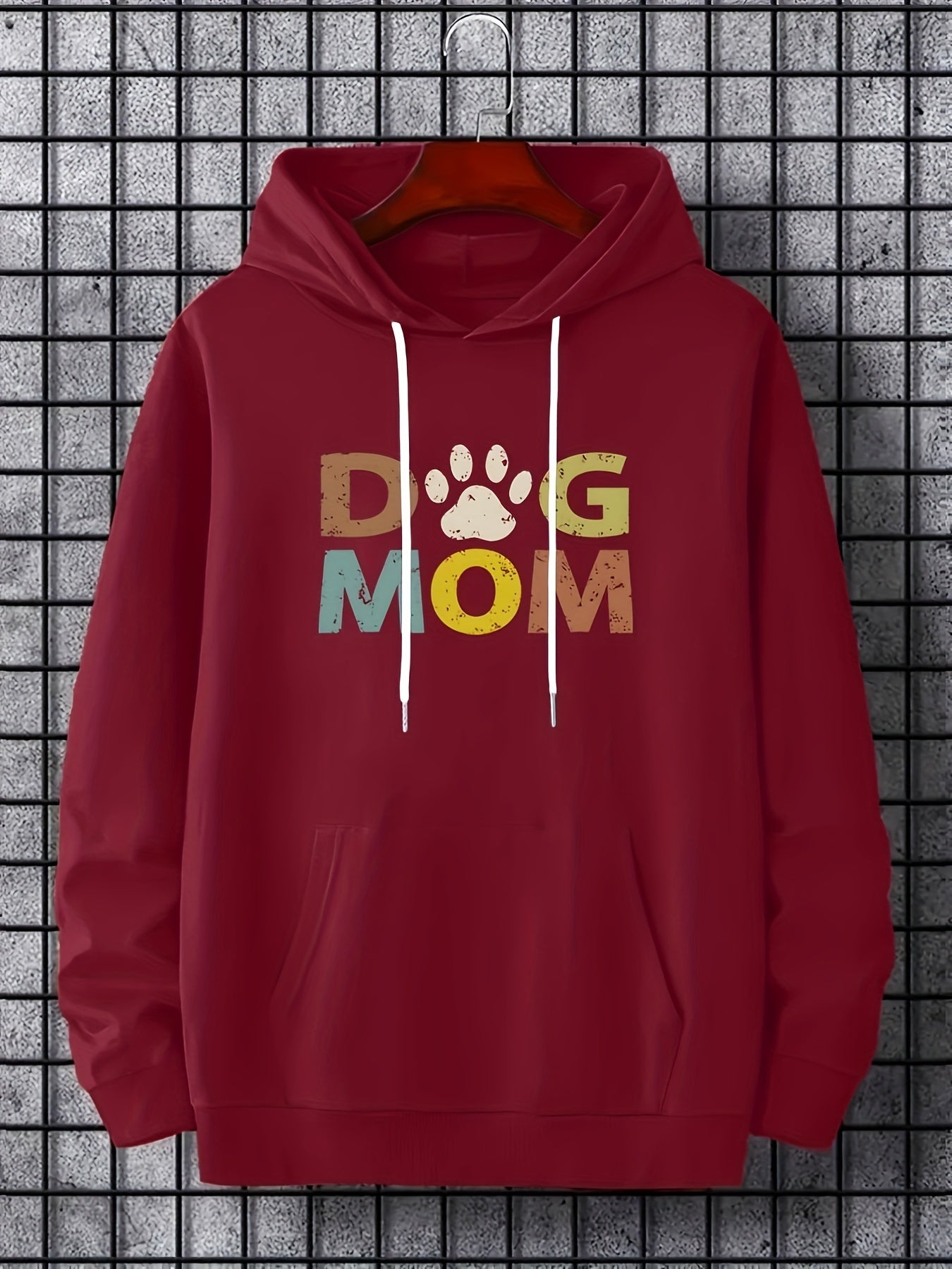 Men’s “DOG MOM” Letter Print Hoodie – Street Style Pullover with Kangaroo Pocket