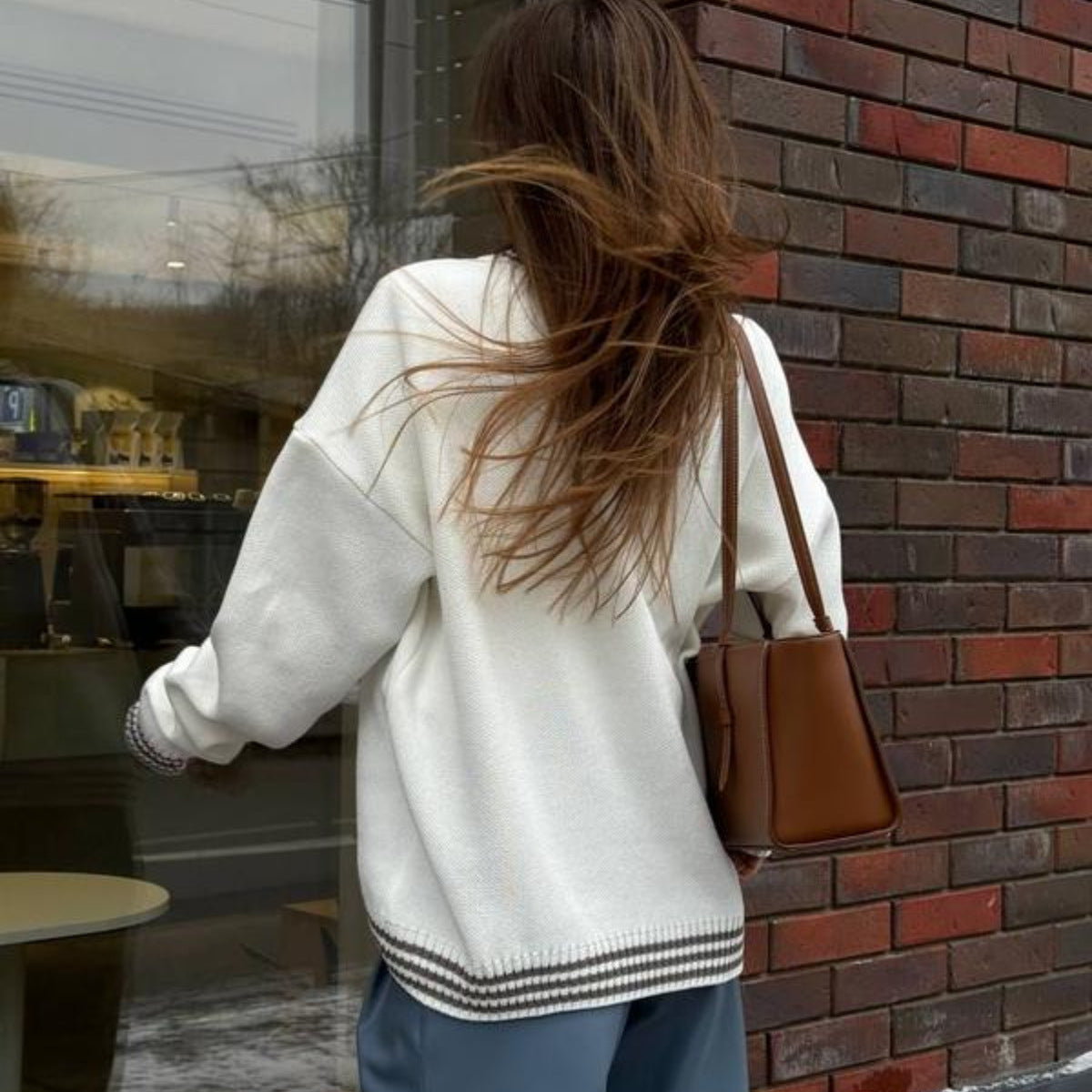 Knitted Round Neck Pullover Sweater for Women – Cozy & Chic