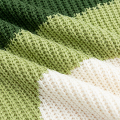 Chic Green Colorblock Turtleneck Sweater for Cozy Autumn Vacation Style