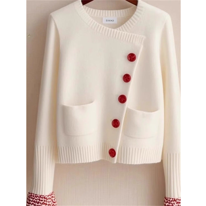 White Knitted Cardigan Sweater for Women – Loose Pullover with Crocheted Flowers, Cozy Fall & Winter Outfit