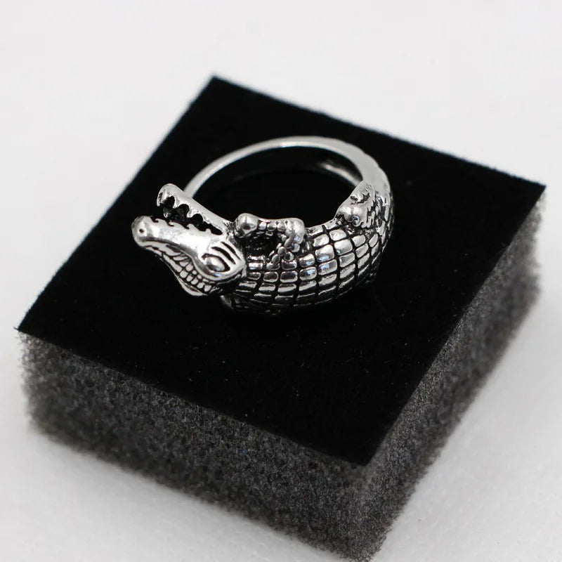 Punk Crocodile Ring – Adjustable Unisex Animal Statement Ring